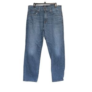 Lucky Brand 329 Classic Straight Size 34x32  Medium Wash
